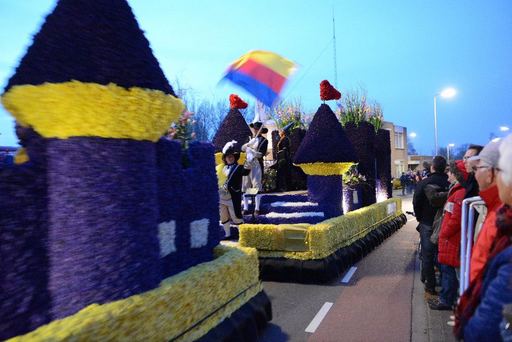 ../Images/Bloemencorso 2015 128.jpg